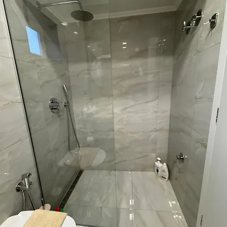 Апартамент Atelie Experience 2 *